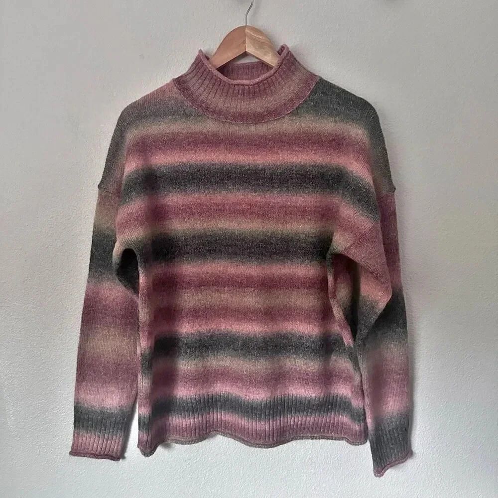 EVEREVE | Ombré Stripe Turtleneck Mock Neck Sweater Pink Gray Multi | Medium